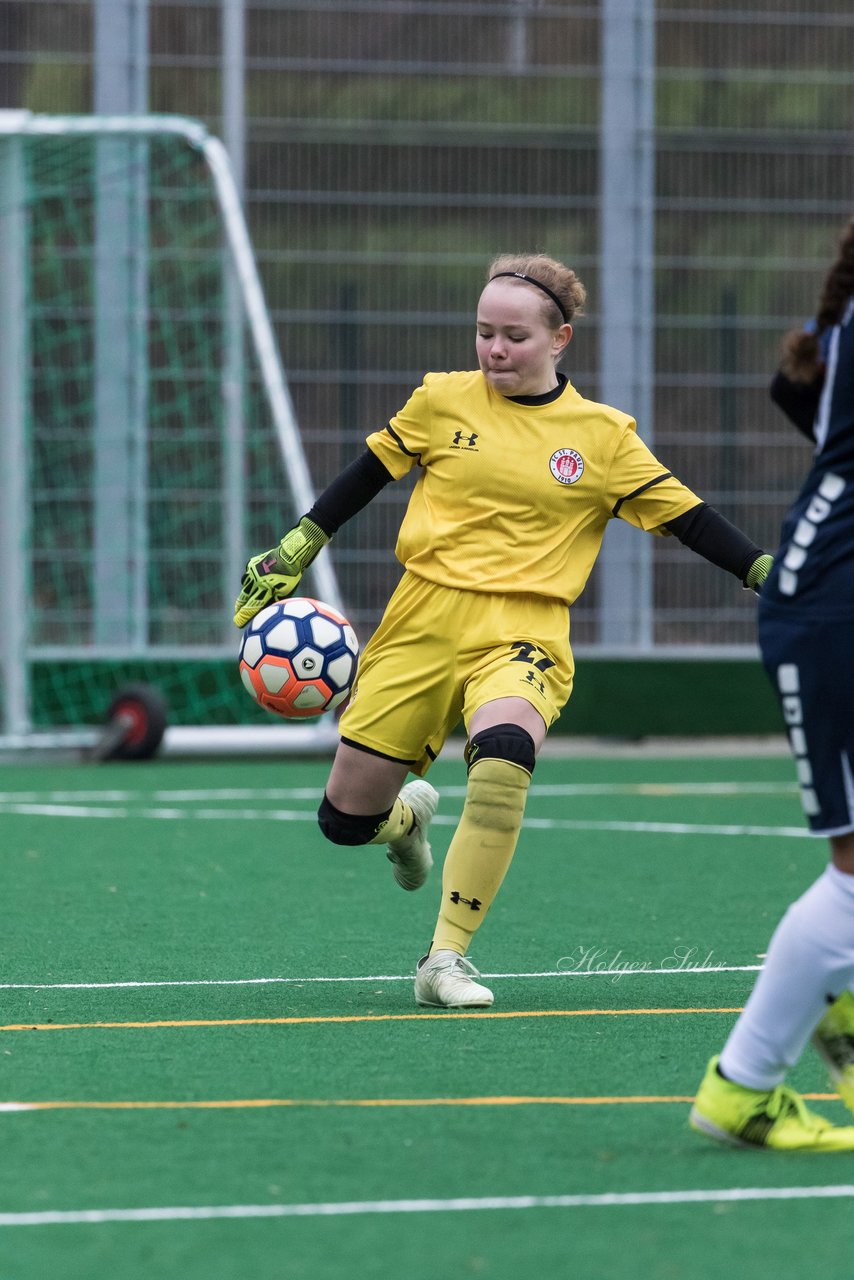 Bild 96 - wBJ VfL Pinneberg - St. Pauli : Ergebnis: 7:0 (Abbruch)